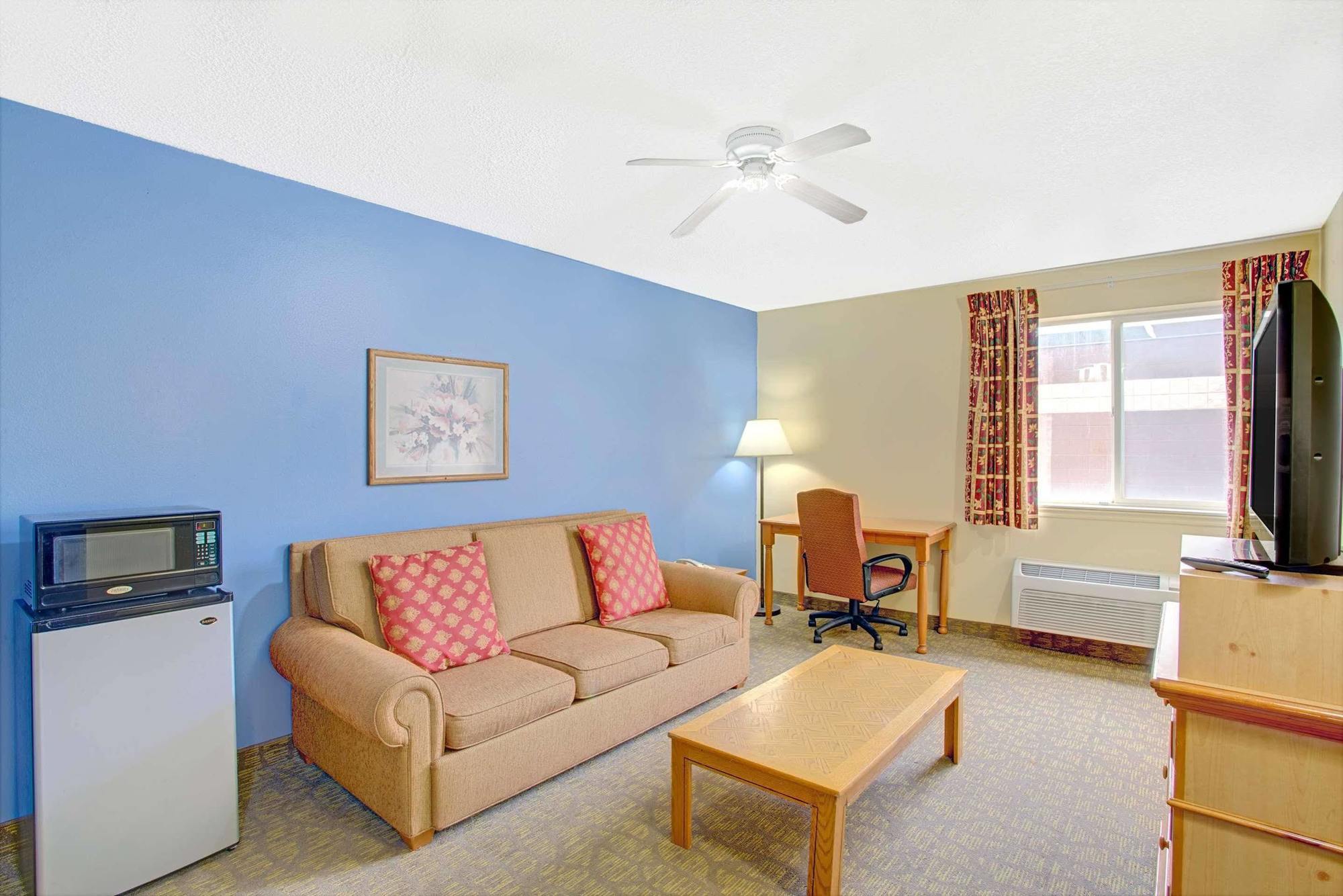 Days Inn By Wyndham Lehi Exterior foto