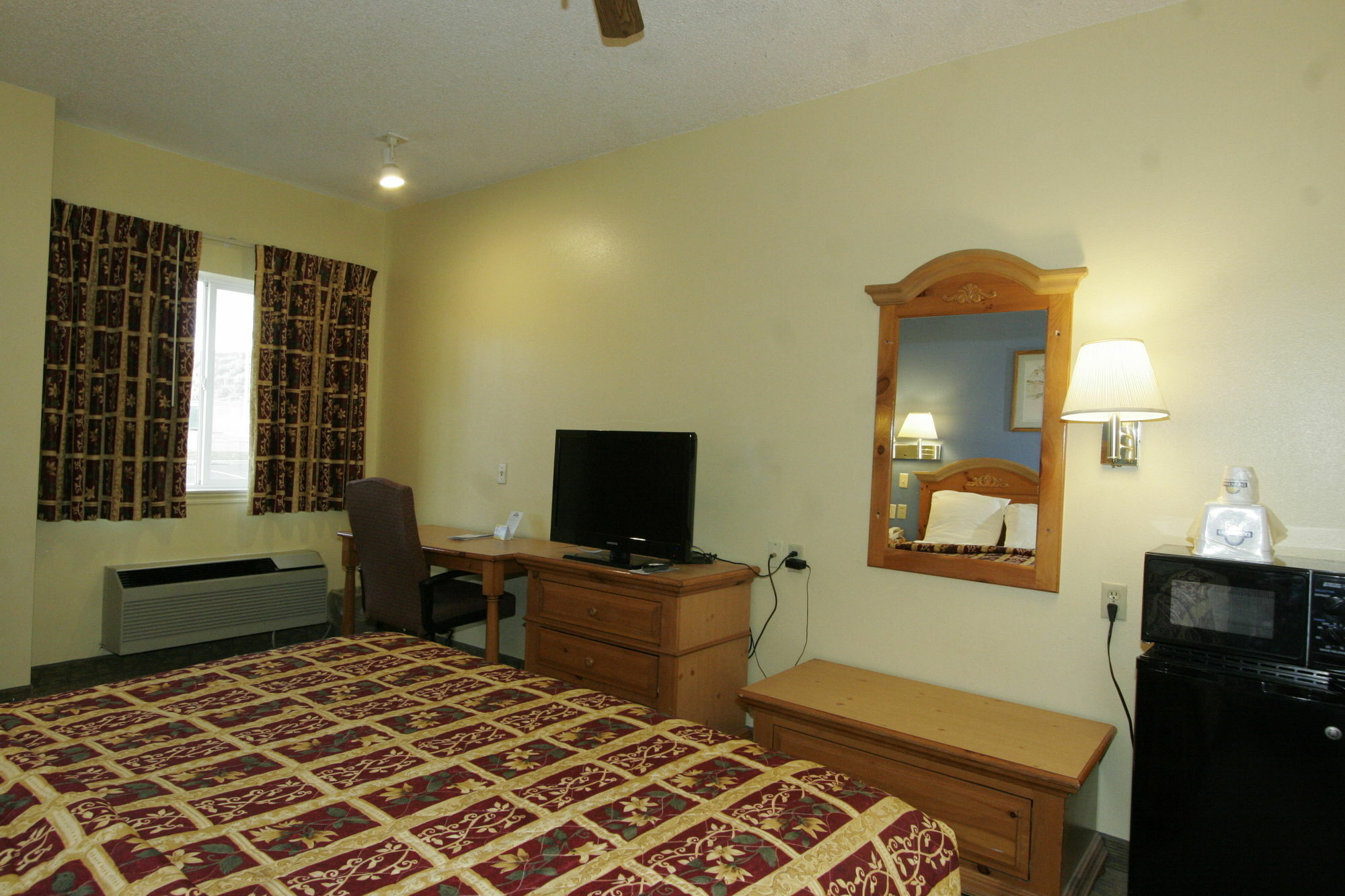Days Inn By Wyndham Lehi Exterior foto